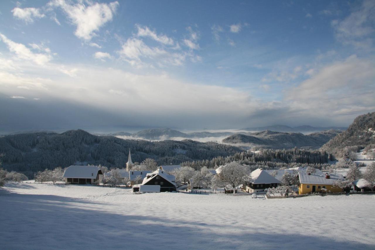 Apartmán Alte Volksschule - Schual In Gradne Liebenfels Exteriér fotografie